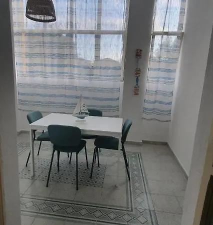 A 2 Passi Dal Mare - Grazioso Trilocale A Locri