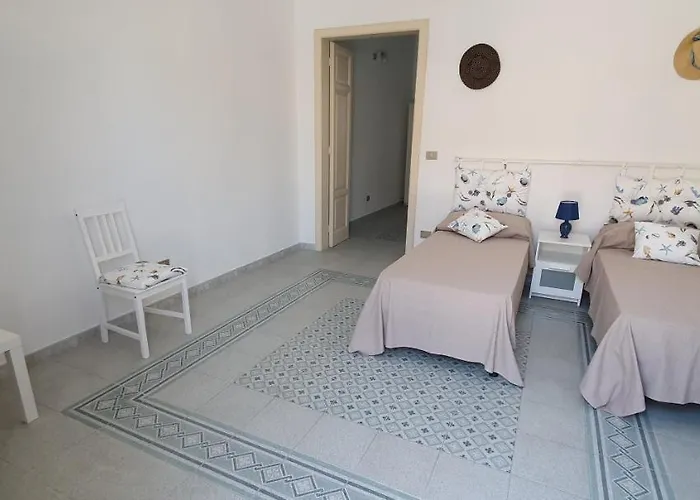 A 2 Passi Dal Mare - Grazioso Trilocale A Casa de Férias